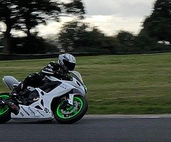 GSX-R 750 track bike