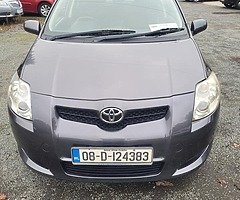 Toyota auris