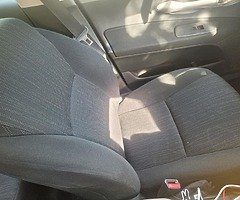 Toyota auris - Image 8/10