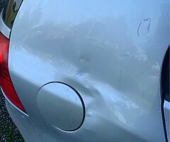 Volkswagen Golf - Image 8/9