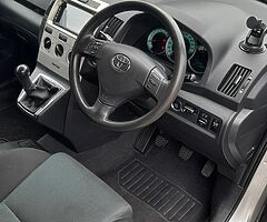 Toyota corolla verso 2006