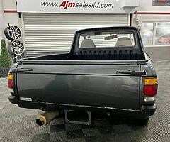 1970 Datsun B122 Pickup - Image 5/10