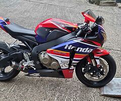 2008 Honda CBR - Image 3/5