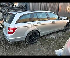 12 c220 Mercedes for breaking