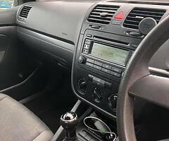 Volkswagen Golf V - Image 6/10