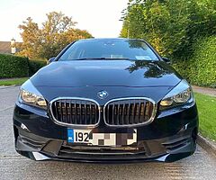 2019 BMW 218i active tourer 2,400km