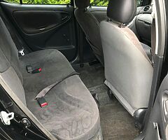 Toyota Yaris for sale 1.0 4 new tyres - Image 7/8