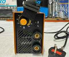 NEW US SNAP MAC 200AMP INVERTER WELDER 
FREE DELIVERY