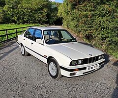 BMW 320i auto e30 automatic in alpine White tax and test