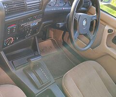 BMW 320i auto e30 automatic in alpine White tax and test - Image 7/10