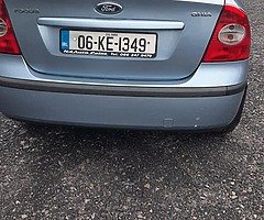 Ford Focus Ghia 06