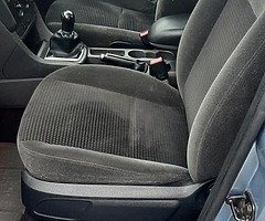 Ford Focus Ghia 06