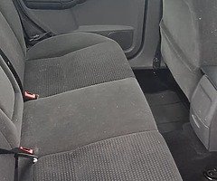 Ford Focus Ghia 06 - Image 7/8
