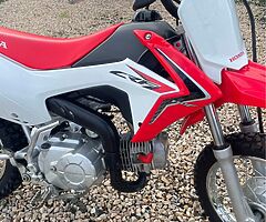 2017 Honda CRF - Image 4/5