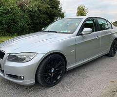 2009 BMW 320