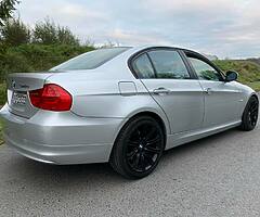 2009 BMW 320 - Image 4/9