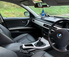 2009 BMW 320 - Image 6/9
