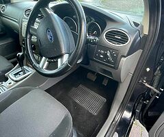 Ford Focus automatic - Image 9/10