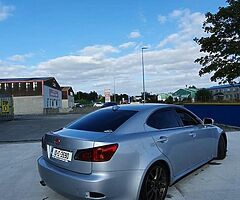 Lexus is220d