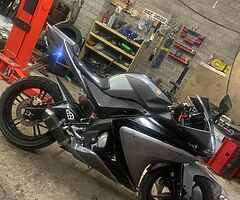 2010 Yamaha YZF - Image 7/7