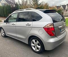 HONDA FRV 1.8 Petrol 6 Speed Manaul - Image 4/10