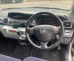 HONDA FRV 1.8 Petrol 6 Speed Manaul - Image 7/10
