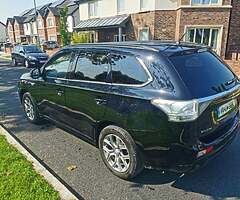 2015 Mitsubishi outlander phev gx4hs - Image 5/10