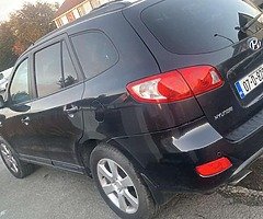 Hyundai santa fe automatic - Image 9/9
