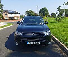 2015 Mitsubishi outlander phev gx4hs