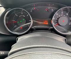 Peugeot 3008 1.6 diesel 6 Speed manual - Image 5/6