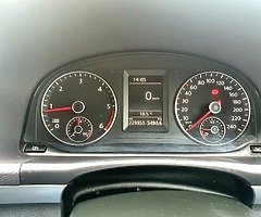 Volkswagen Touran 2011 1.6 Diesel bluemotion - Image 8/9