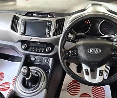 KIA SPORTAGE III 2014 - Image 4/10