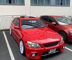 Lexus is200