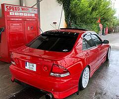 Lexus is200
