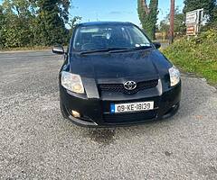 09toyota auris