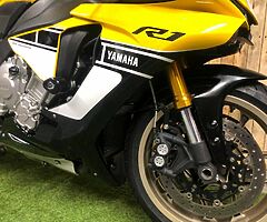 2016 Yamaha YZF-R - Image 7/10