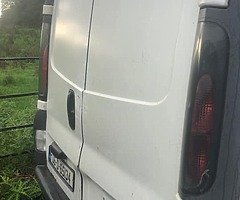 Vivaro - Image 4/8