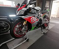 2017 Aprilia RSV4