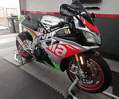 2017 Aprilia RSV4 - Image 5/10