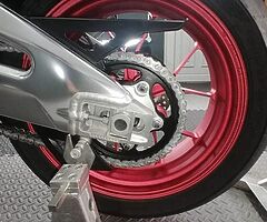 2017 Aprilia RSV4 - Image 10/10