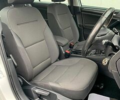 2017 Volkswagen Golf - Image 5/10