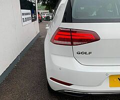 2017 Volkswagen Golf - Image 9/10