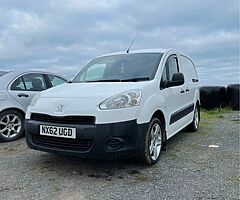2012 Peugeot Partner