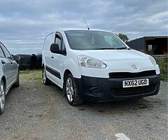 2012 Peugeot Partner