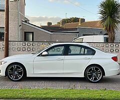 Bmw F30 , 2.0 diesel . Manual . Mint conditions