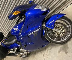 2003 Honda CBR - Image 8/8