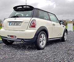Mini Cooper 2010 Mint Condition Low Miles
