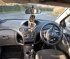 2004 Toyota Yaris