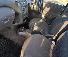 2004 Toyota Yaris - Image 4/10