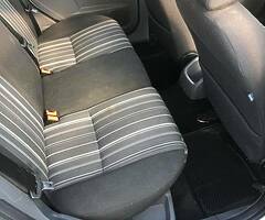 Ford Focus 1.6 2011 - Image 6/8